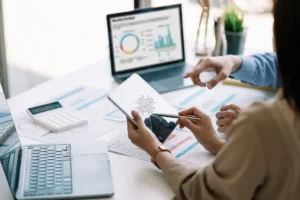 Marketing team using AI in marketing to review campaign analytics